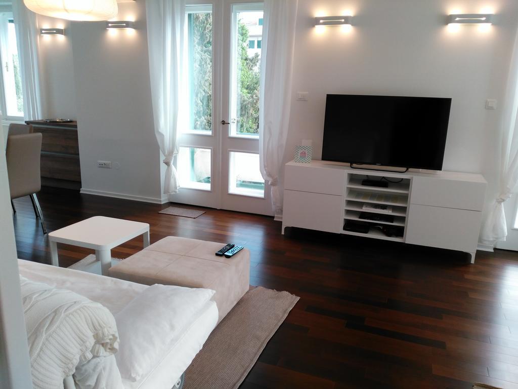 Apartment Palacio Split Exterior photo